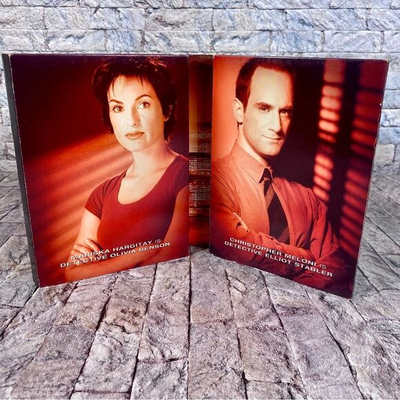 Law & Order Special Victims Unit The First Year Dvd Box Set 1999 Six Disc Set - Picture 3 of 4
